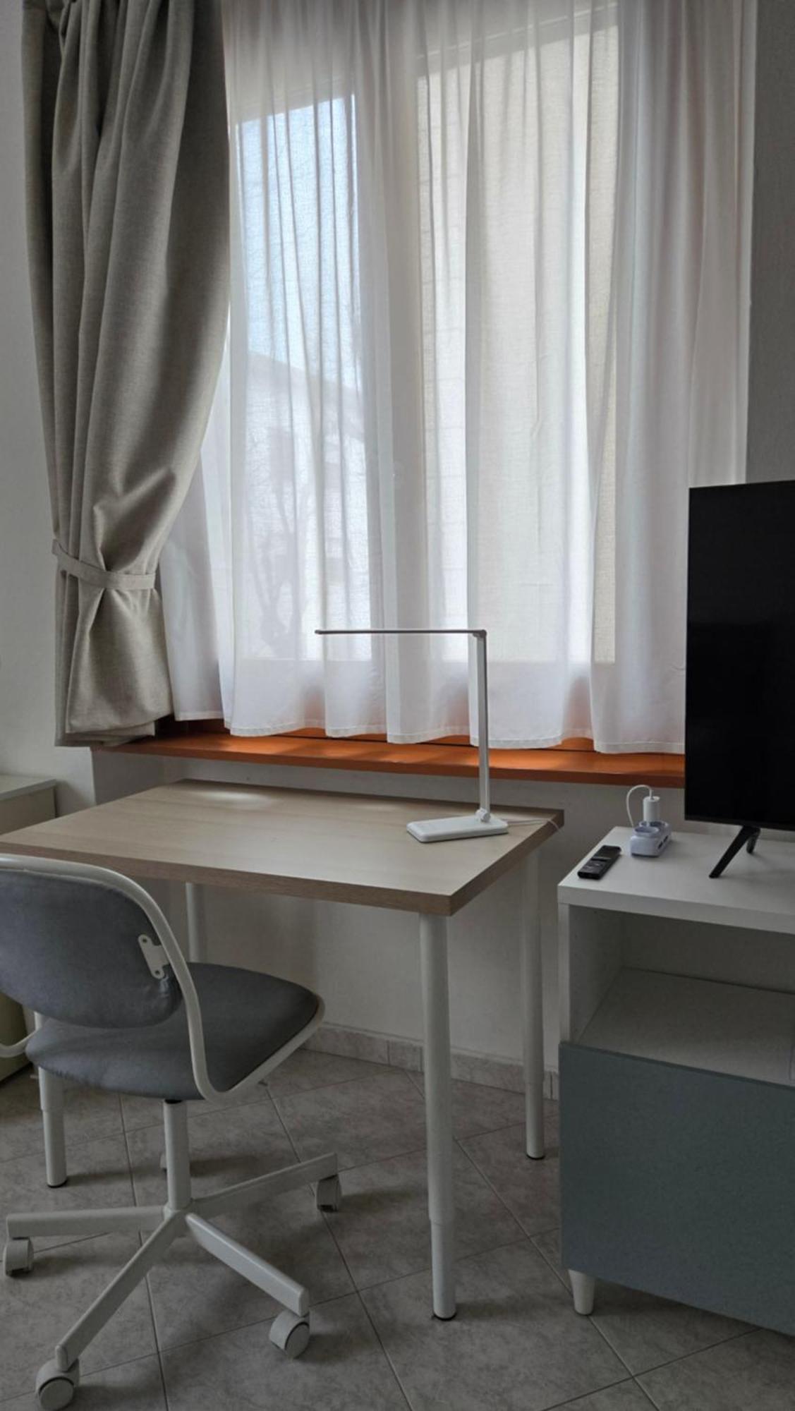 Grazioso Bilocale A Legnano. Apartment *